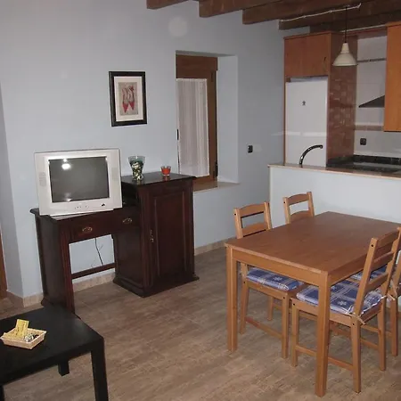 Apartamentos Turisticos El Duende De Carricuende Puente Almuhey Room photo